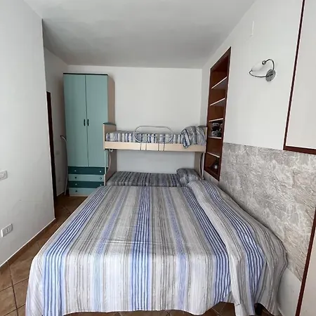 Mono Elena In Centro E Con A/c 公寓 努马纳