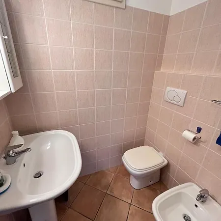 Mono Elena In Centro E Con A/c Appartement Numana